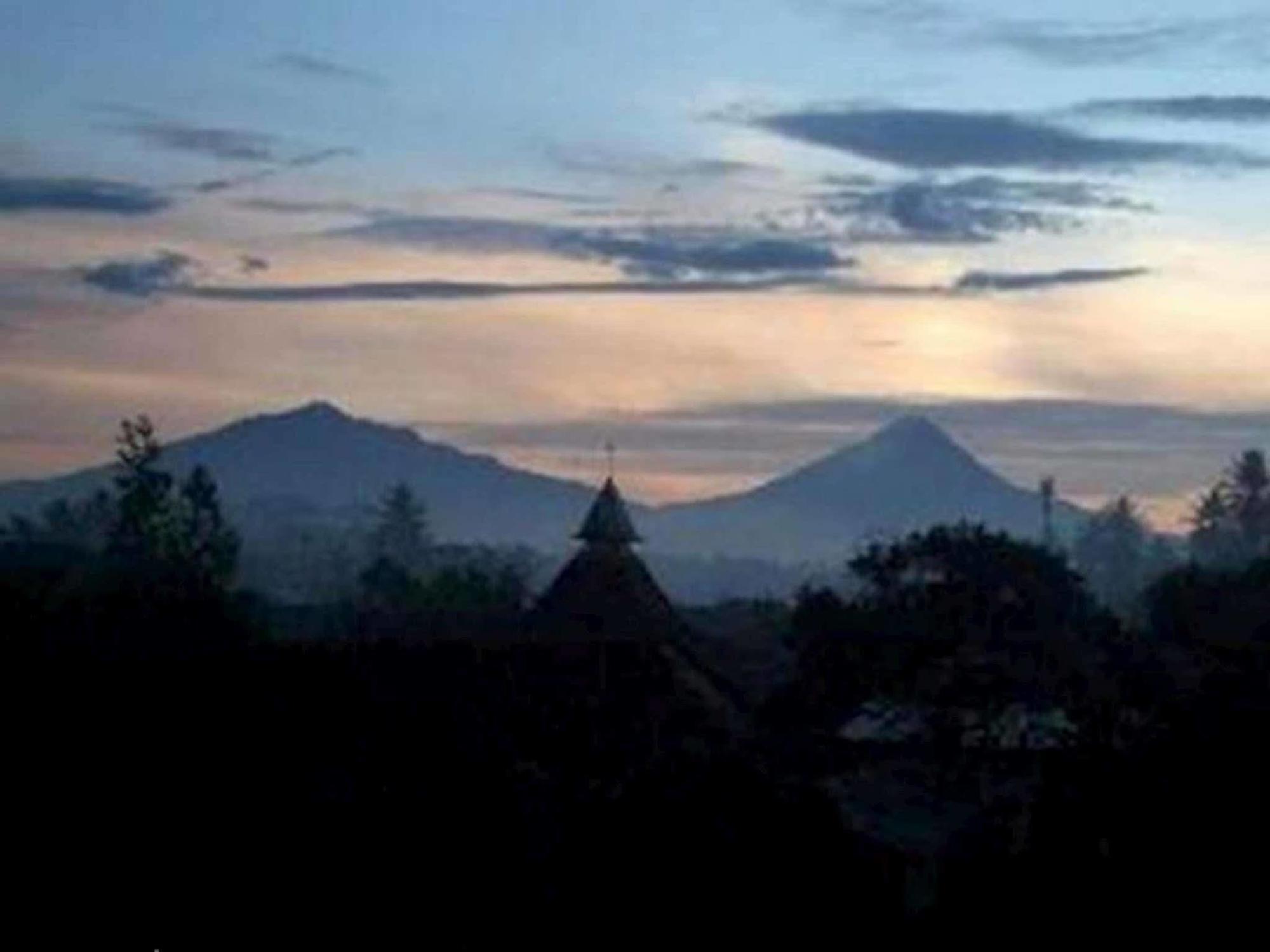 Sarasvati Borobudur Маґеланґ Екстер'єр фото